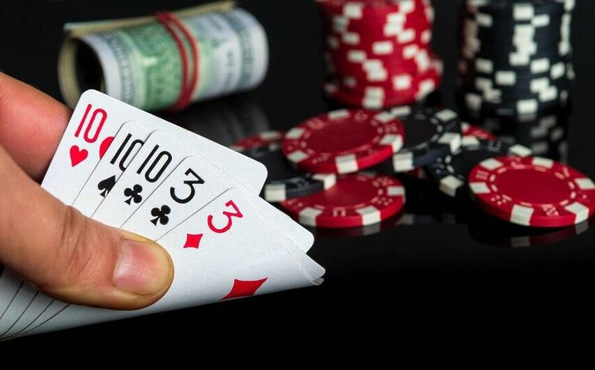 Kinh nghiệm cần biết khi chơi Full House Poker là gì?